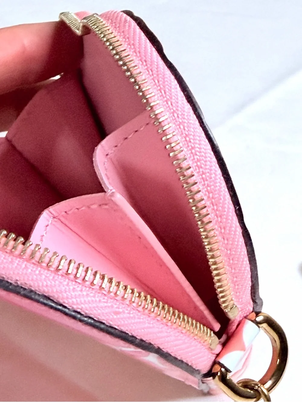 Louis Vuitton Monogram Vernis Heart Coin Purse with Gold Chain